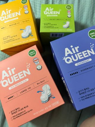 에어퀸 뉴브레스 유기농 생리대 4종 (팬티라이너 20P + 중형 10P + 대형 10P + 오버나이트 8P)_체험단 — 5점을 준 리뷰어가 2024년 5월 올린 사용 사진