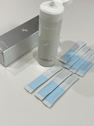 나우 [리브엠] 화해 1등 클렌징 파우더! 모공&피지 말끔순삭 — 4.5점을 준 리뷰어가 2023년 6월 올린 사용 사진