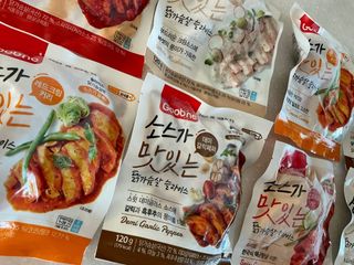 굽네몰 [굽네] 소스가 맛있는 닭가슴살 슬라이스 4종 — 5점을 준 리뷰어가 2021년 11월 올린 사용 사진