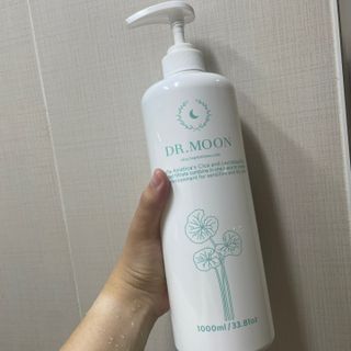 [닥터문] 센텔라 시카케어 화이트머스크 바디워시 1000ml — 5점을 준 리뷰어가 2024년 8월 올린 사용 사진