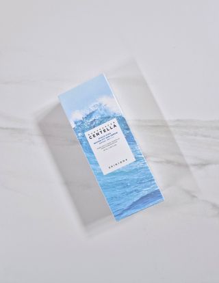[스킨1004] 마다가스카르 센텔라 히알루-시카 워터핏 선세럼 50ml — 5점을 준 리뷰어가 2024년 5월 올린 사용 사진