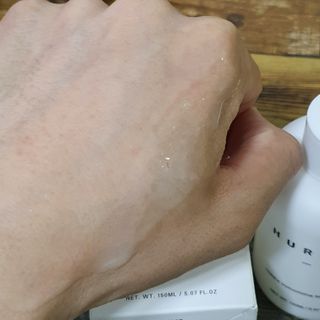 [HUREX] 휴렉스 볼류마이징 탈모완화 기능성 샴푸 150ml x 2개 — 5점을 준 리뷰어가 2021년 9월 올린 사용 사진