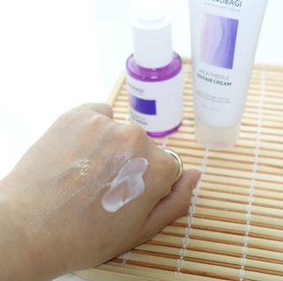 바노바기 코스메틱 바노바기 밀크 씨슬 리페어 세럼 30ml & 크림 50ml — 5점을 준 리뷰어가 2024년 6월 올린 사용 사진