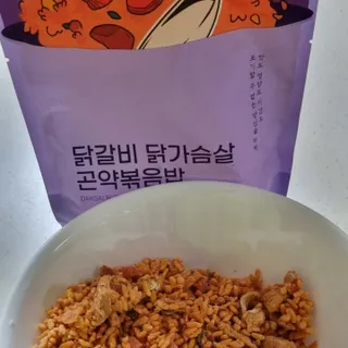 [푸딩팩토리] 요잇조잇 닭갈비 닭가슴살/김치 닭가슴살 곤약볶음밥 2종 (김치볶음밥 2개 닭갈비 볶음밥 1개) — 5점을 준 리뷰어가 2022년 7월 올린 사용 사진