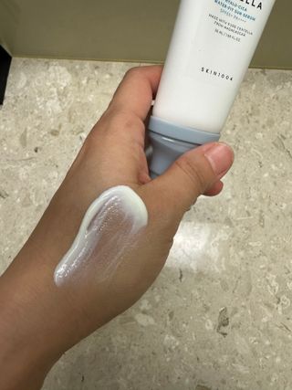 [스킨1004] 마다가스카르 센텔라 히알루-시카 워터핏 선세럼 50ml — 4점을 준 리뷰어가 2024년 5월 올린 사용 사진