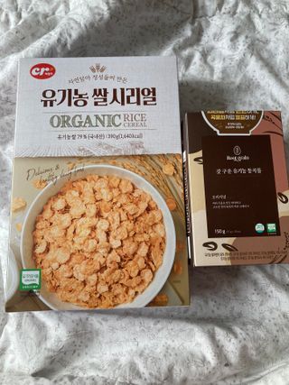씨알푸드 유기농 쌀 시리얼 390g + 갓 구운 유기농 발아통곡물 150g — 5점을 준 리뷰어가 2021년 12월 올린 사용 사진