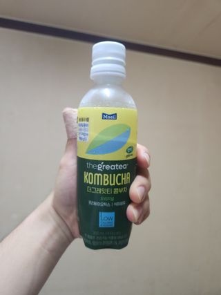 더그레잇티 콤부차 [매일유업] 더그레잇티 44kcal 콤부차 300ml *12개입 (오리지널 6개+베리리치 6개) — 5점을 준 리뷰어가 2023년 7월 올린 사용 사진