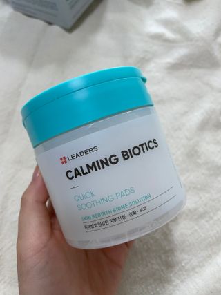 리더스코스메틱 리더스 카밍 바이오틱스 퀵 수딩 패드 — 5점을 준 리뷰어가 2022년 6월 올린 사용 사진