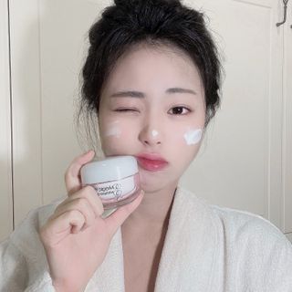 랑스레 매직피치 화이트닝 파워 화이트닝크림 — 5점을 준 리뷰어가 2021년 3월 올린 사용 사진