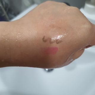 레드투래드 안티더스트 클렌징 오일 150ml — 3.5점을 준 리뷰어가 2021년 10월 올린 사용 사진