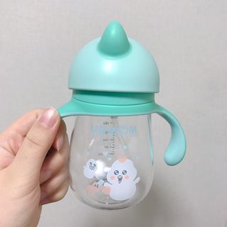 유비맘 트라이탄 코니빨대컵_컬러 랜덤 발송 — 5점을 준 리뷰어가 2021년 3월 올린 사용 사진