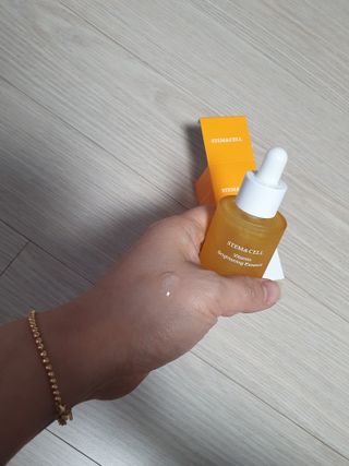 체르엠 스템앤셀 비타민 브라이트닝 에센스 30ml 1개 — 5점을 준 리뷰어가 2022년 2월 올린 사용 사진