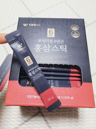 [푸름웰니스] 프리미엄 6년근 홍삼스틱 3mg x 100포 — 5점을 준 리뷰어가 2022년 3월 올린 사용 사진