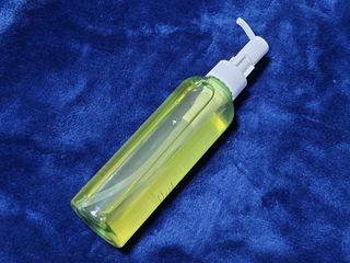 스킨큐어 산다화 순한 클렌징 동백 오일 200ml — 5점을 준 리뷰어가 2023년 3월 올린 사용 사진