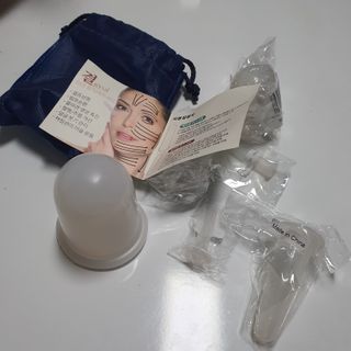 메디미케이알 커핑테라피 실리콘부항마사지 리프팅 페이스+바디 안티 셀룰 라이트 6pcs — 3점을 준 리뷰어가 2021년 2월 올린 사용 사진