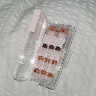 데싱디바 매직프레스 가을매니 코핀 5종 중 택1 — 5점을 준 리뷰어가 2021년 10월 올린 사용 사진