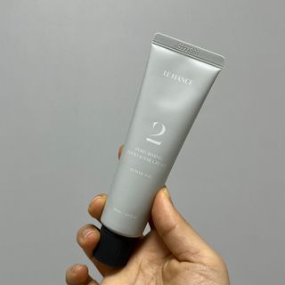 르핸스 퍼포밍 2 핸드&네일 비반트포렛/베티버포그 — 5점을 준 리뷰어가 2023년 2월 올린 사용 사진
