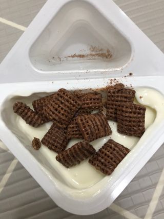 매일바이오 토핑요거트 — 5점을 준 리뷰어가 2021년 6월 올린 사용 사진