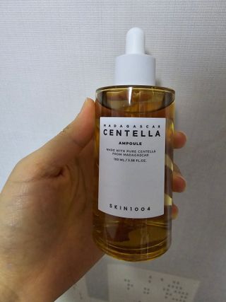 [스킨1004] 마다가스카르 센텔라 앰플 100ml — 4.5점을 준 리뷰어가 2024년 5월 올린 사용 사진