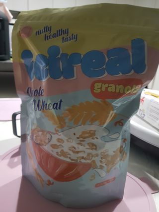 밸런스 다이어트랩 밸다랩 이씨리얼 수제 발아통밀 그래놀라 450g — 5점을 준 리뷰어가 2023년 4월 올린 사용 사진
