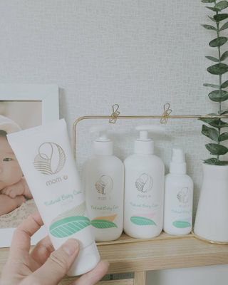 mom e 맘이 내추럴 베이비 케어 샴푸앤바스+로션 — 5점을 준 리뷰어가 2021년 1월 올린 사용 사진