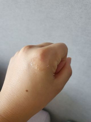 빅그린 니치 퍼퓸 바이옴바디워시 500ml(상탈, 블랙베리&베이, 블랑쉐 3종 중 택1) — 5점을 준 리뷰어가 2022년 8월 올린 사용 사진
