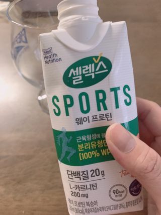 셀렉스스포츠 셀렉스 스포츠 웨이 프로틴 복숭아_ 330ml x 12팩 — 5점을 준 리뷰어가 2021년 8월 올린 사용 사진