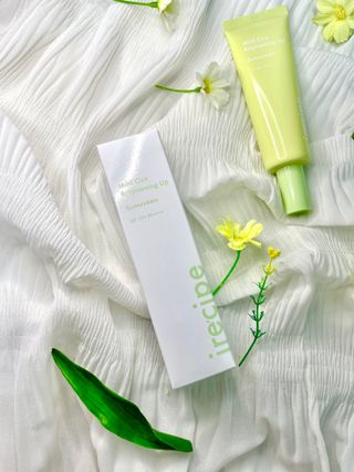 아이레시피 마일드시카 브라이트닝 업 선스크린 SPF50+ PA++++ — 5점을 준 리뷰어가 2023년 6월 올린 사용 사진