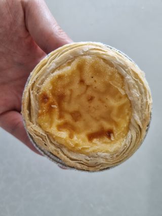 디앙뜨 포르투갈 에그타르트 오리지널 맛+패션후르츠 맛 중 택1 — 4점을 준 리뷰어가 2021년 7월 올린 사용 사진
