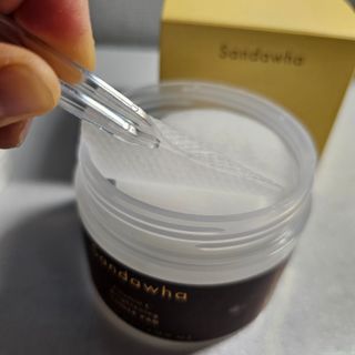 산다화 비타민씨 화이트닝 토너 패드 — 4점을 준 리뷰어가 2023년 5월 올린 사용 사진