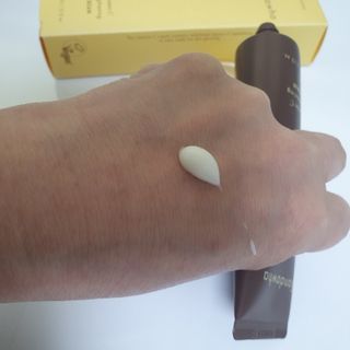 산다화 비타민C 화이트닝 크림 — 4.5점을 준 리뷰어가 2023년 5월 올린 사용 사진
