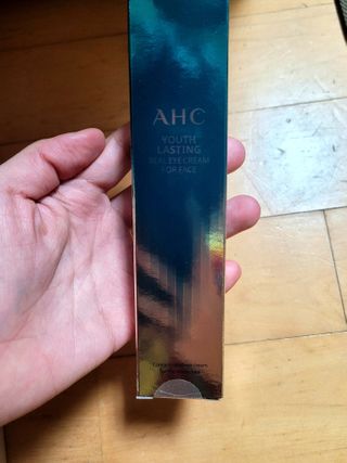 [NEW 탄력유턴 아이크림] AHC 유스 래스팅 리얼 아이크림 포 페이스 — 5점을 준 리뷰어가 2021년 2월 올린 사용 사진