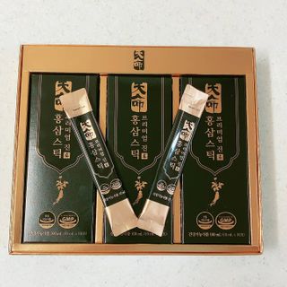 헬스업_천명진프리미엄홍삼스틱_10ml x 30포 — 5점을 준 리뷰어가 2021년 3월 올린 사용 사진