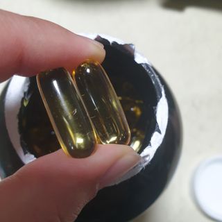 서울약사신협 Finepick_오메가365_1020mg x 365캡슐 — 5점을 준 리뷰어가 2021년 4월 올린 사용 사진