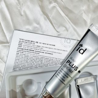 아이디플라코스메틱 아이디 브이로직 플러스 크림 15ml X 4EA — 4.5점을 준 리뷰어가 2022년 5월 올린 사용 사진