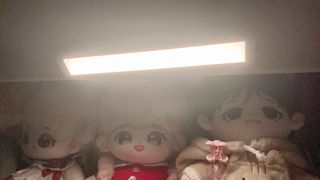 아카라 어두울 때만 켜지는 스마트 무선 센서등 — 5점을 준 리뷰어가 2021년 11월 올린 사용 사진