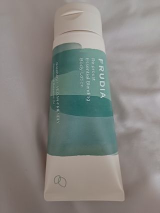 [후르디아] 올리브영 저자극 비건바디로션 — 5점을 준 리뷰어가 2023년 9월 올린 사용 사진