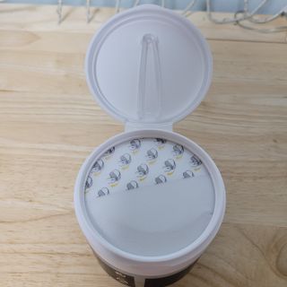 산다화 비타민씨 화이트닝 토너 패드 — 5점을 준 리뷰어가 2023년 5월 올린 사용 사진