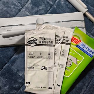 3M 스카치브라이트 파스텔블루 대형 밀대걸레 + 물걸레청소포 대형 30매 세트 — 5점을 준 리뷰어가 2023년 12월 올린 사용 사진