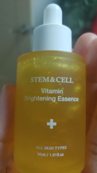 체르엠 스템앤셀 비타민 브라이트닝 에센스 30ml 1개 — 5점을 준 리뷰어가 2022년 2월 올린 사용 사진