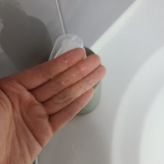 빅그린 안티 헤어로스 탈모 시카 바이옴 샴푸 500ml (중건성두피용) — 4.5점을 준 리뷰어가 2022년 7월 올린 사용 사진