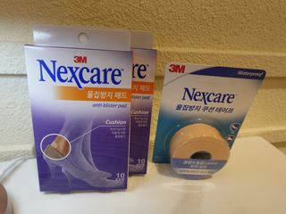 3M 넥스케어 물집방지쿠션테이프 1매 + 물집방지패드 10매 — 5점을 준 리뷰어가 2024년 3월 올린 사용 사진