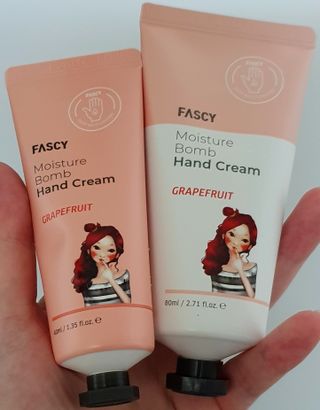 파시 FASCY 高保湿ハンドクリーム40ml+80ml セット — 5점을 준 리뷰어가 2021년 8월 올린 사용 사진