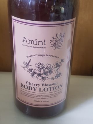 아미니 플라워테라피 바디로션  500ml 시리즈 — 5점을 준 리뷰어가 2021년 4월 올린 사용 사진