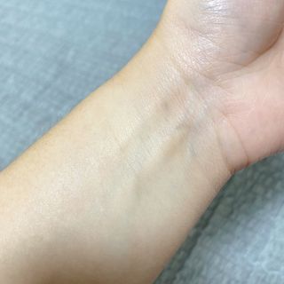 러브모아 향수 고체향수 승무원 고체향수 바르는 향수 니치향수 도손 우드세이지 앤 씨솔트 — 5점을 준 리뷰어가 2022년 9월 올린 사용 사진