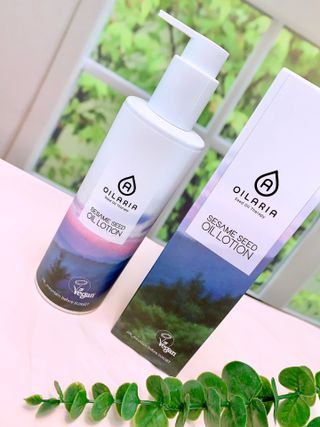 오일아리아 뉴트리 모이스처라이징 세사미 씨드 오일로션 & 데일리 디톡스 세사미 그라운즈 바디스크럽 — 5점을 준 리뷰어가 2023년 6월 올린 사용 사진