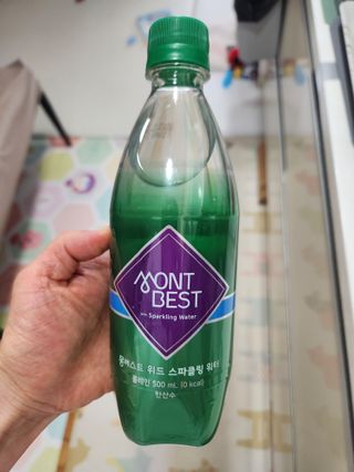 몽베스트 Montbest with Sparkling water Plain 20병 — 5점을 준 리뷰어가 2023년 4월 올린 사용 사진