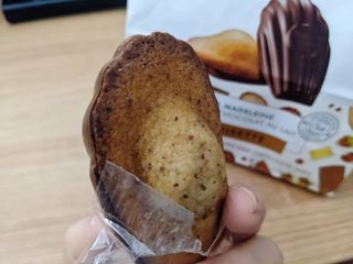 [메종콜리브리] 프랑스 마들렌 메종콜리브리 헤이즐넛 마들렌 2팩 — 5점을 준 리뷰어가 2022년 2월 올린 사용 사진