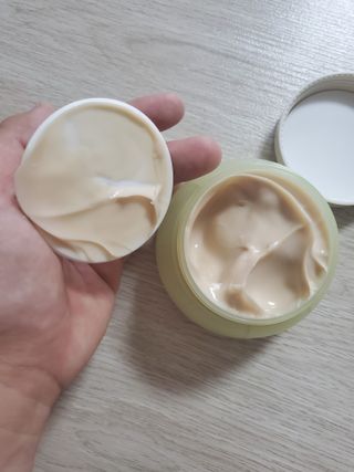 카오리온코스메틱스 사카로미세스와 시카의 만남        릴리피 릴렉싱 크림 진정한 탄력을 경험해보세요 — 5점을 준 리뷰어가 2021년 6월 올린 사용 사진