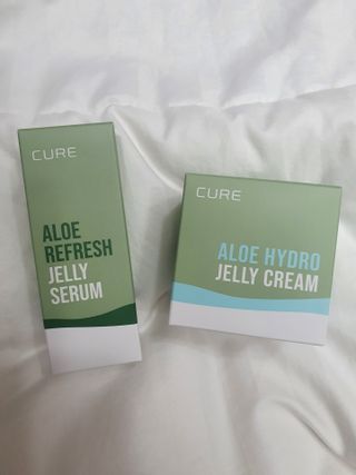 김정문알로에 큐어 큐어 알로에 리프레쉬 젤리 세럼, 큐어 알로에 하이드로 젤리 크림 — 5점을 준 리뷰어가 2021년 4월 올린 사용 사진